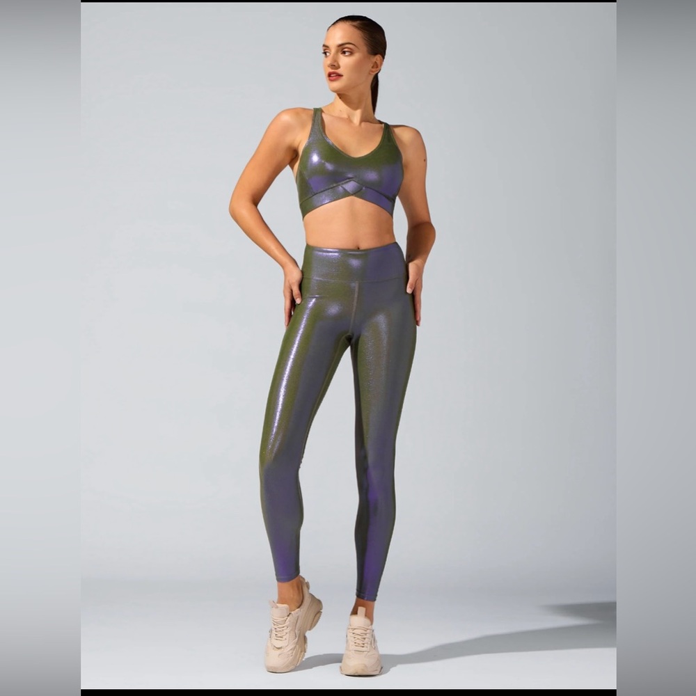 NWT Heroine Sport Marvel Shiny Dark Orchid Leggings Size Small